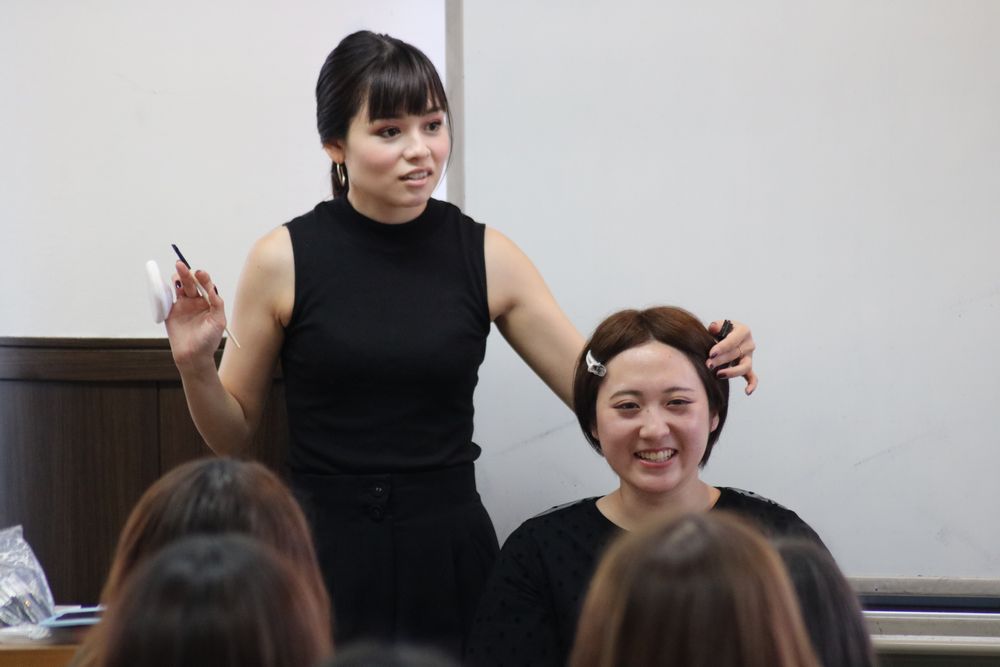 Chanel美容部員さん特別授業 ブログ 札幌サテライトキャンパス 北海道芸術高等学校